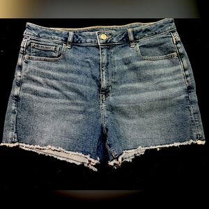 American Eagle, mom fit Shorts